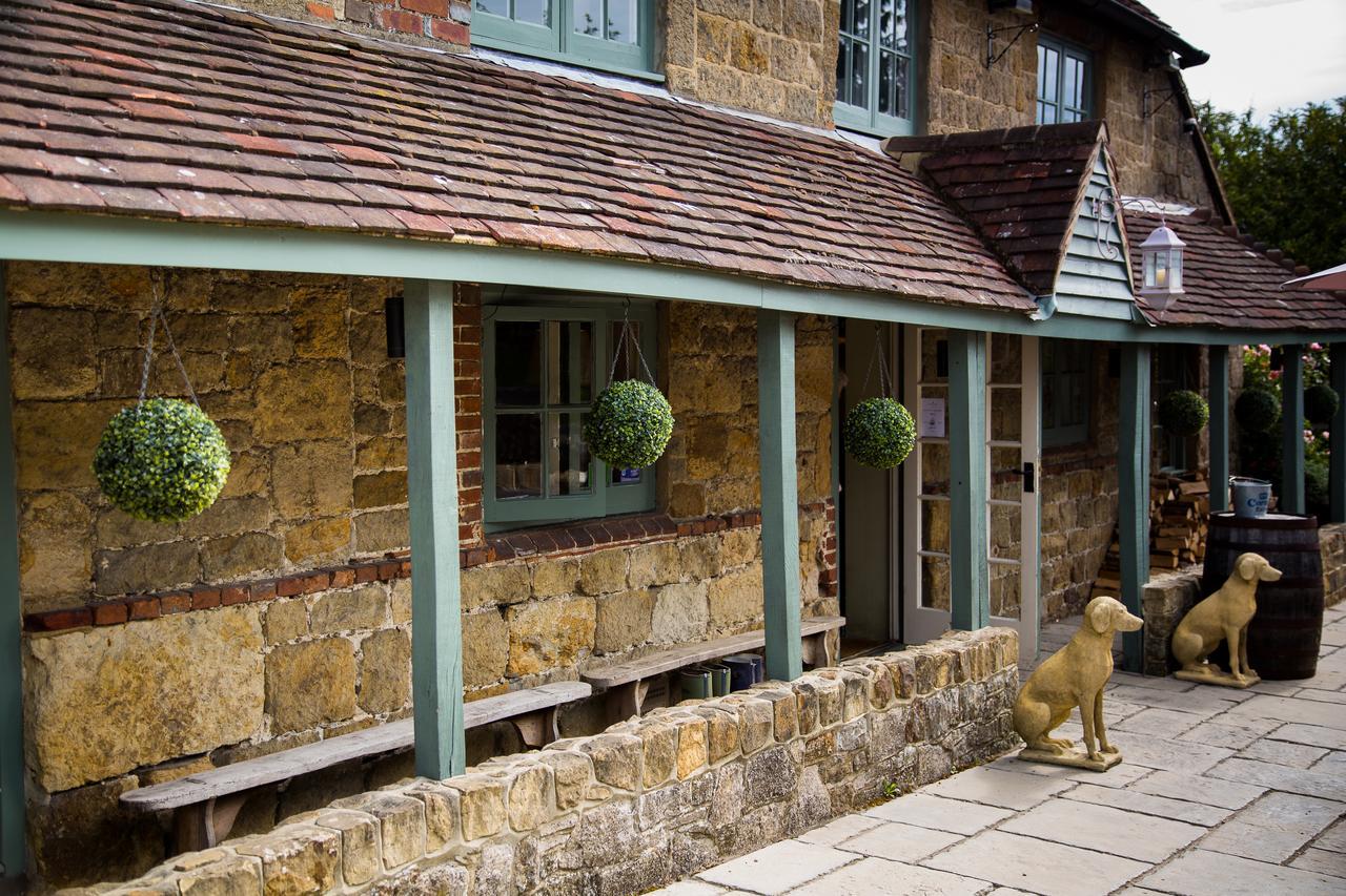 Hotel The Kings Arms Fernhurst Exteriér fotografie