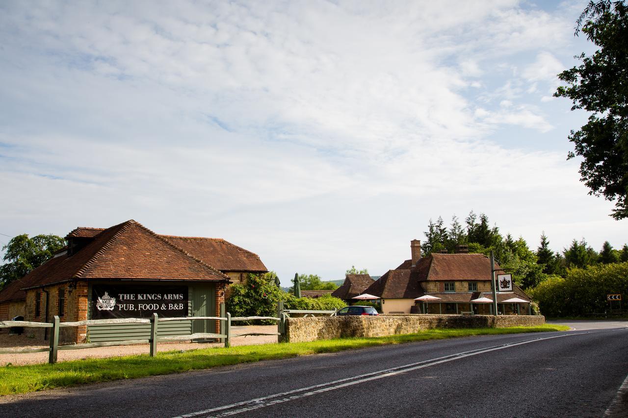 Hotel The Kings Arms Fernhurst Exteriér fotografie